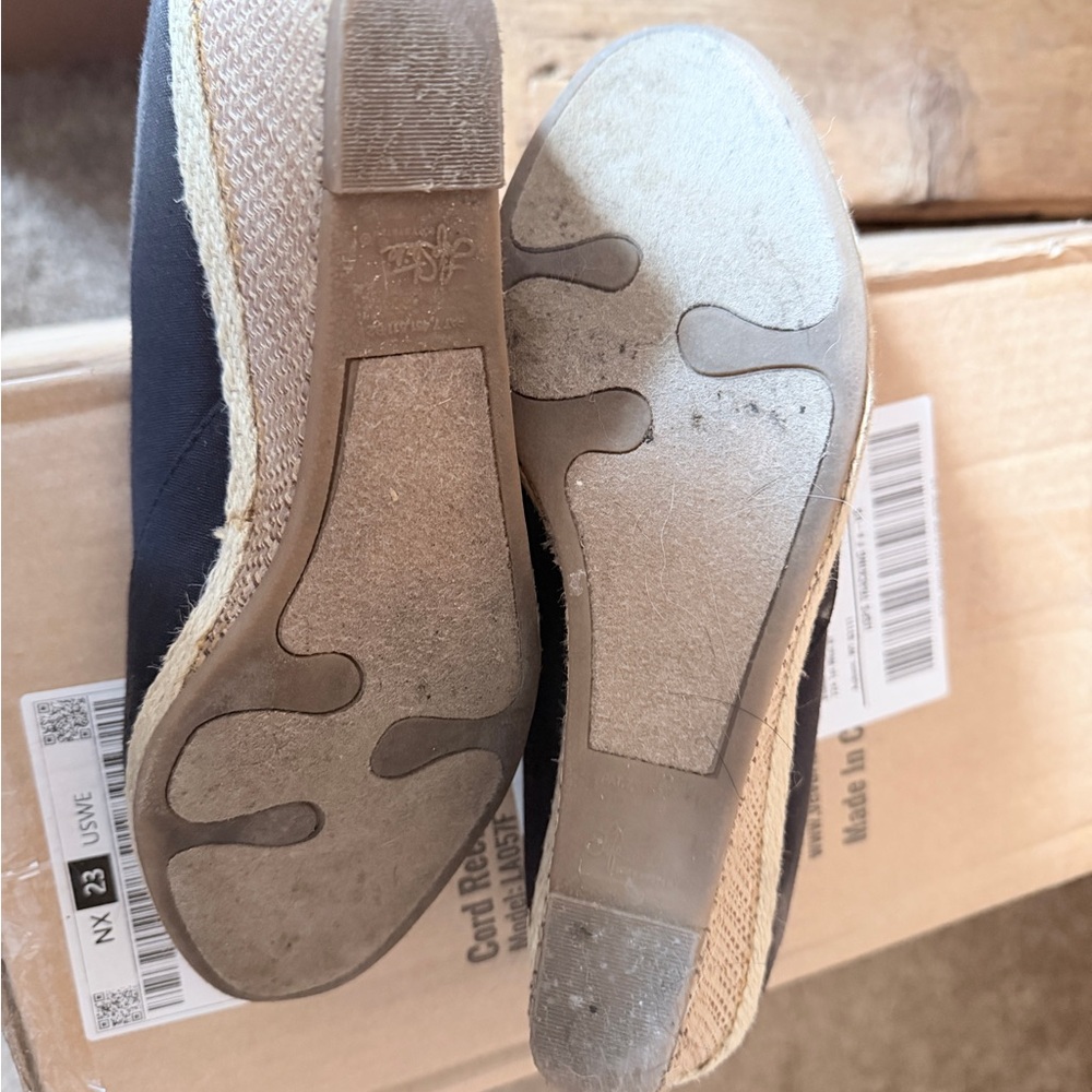 Life Stride Black Espadrilles